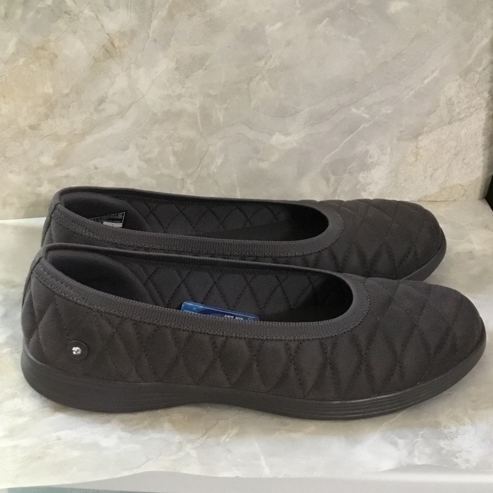 Skechers Quilted Gray Women's Flats